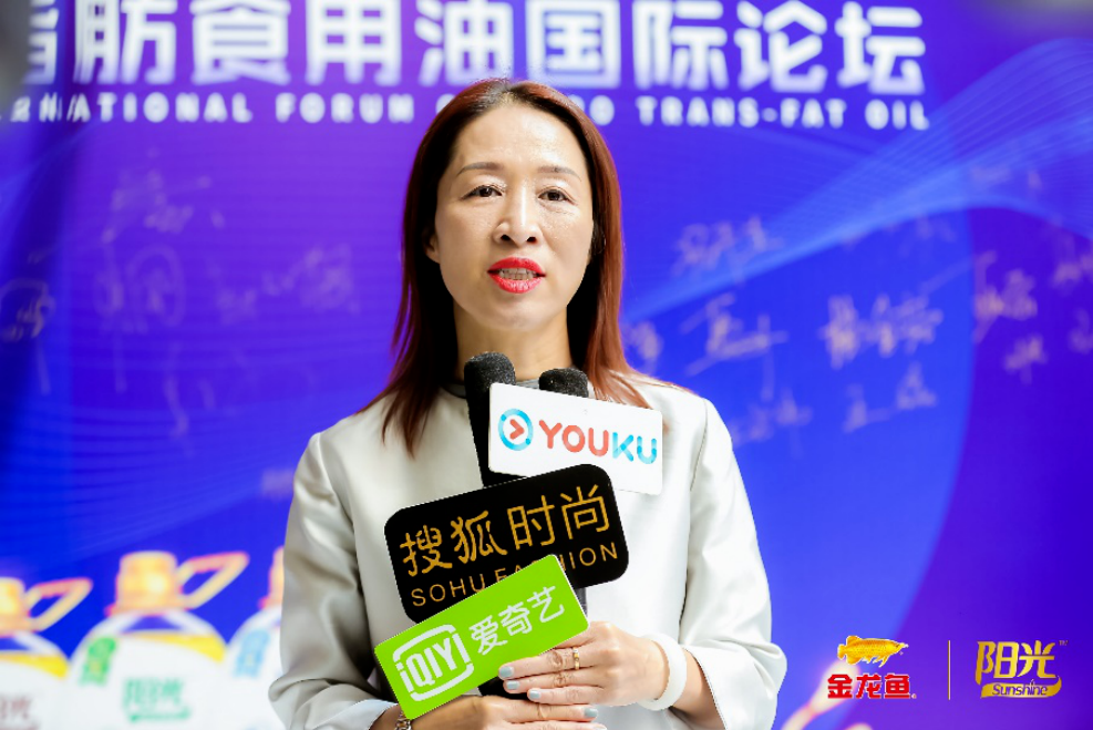 正如益海嘉里包装油事业部副总监赵红梅口中的:"守护百姓餐桌.